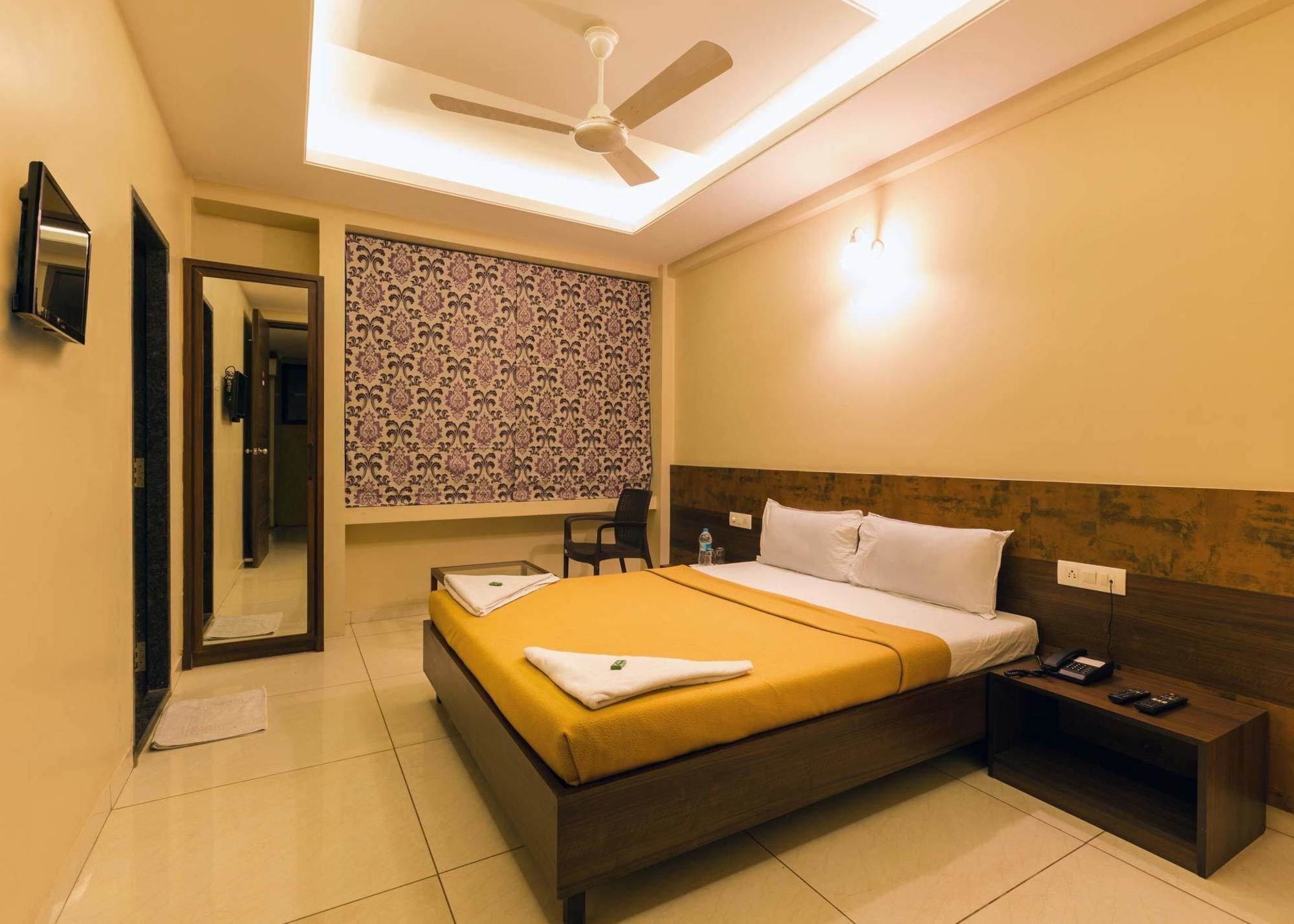 Hotel Darshan Kolhapur Luaran gambar